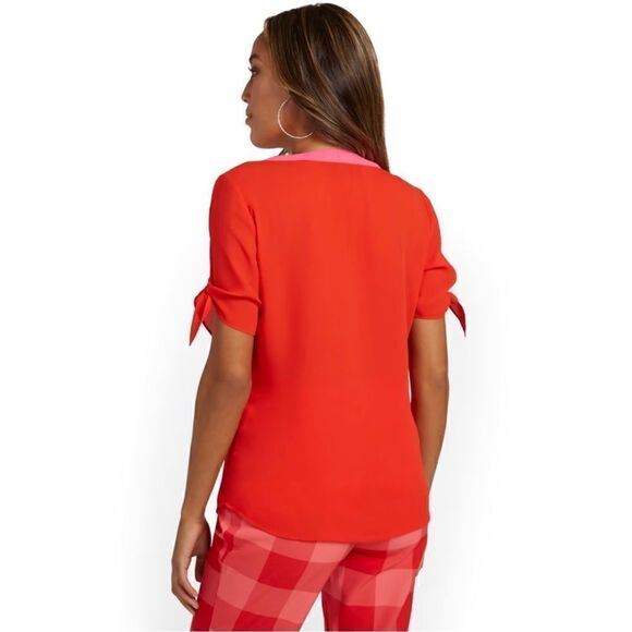 New! New York & Company Red Top With Pink Trim Sz M - Picture 3 of 7